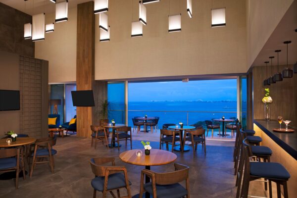 CUN-Dreams-Vista-Cancun-Lounge-Preferred-Club-001
