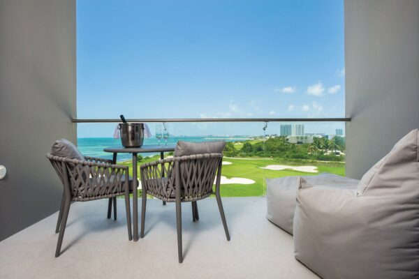 CUN-Dreams-Vista-Cancun-Room-Preferred-Club-Deluxe-OV-Double-001